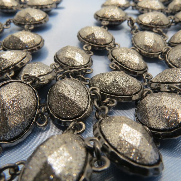 Amrita Necklace - Picture 4 of 5